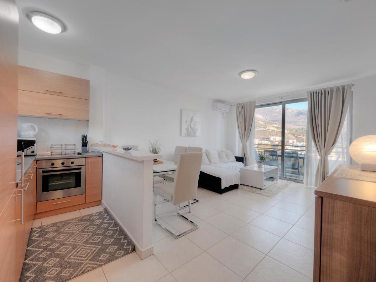 Sea View Two Bedroom Family Apartment With Pool - Sunset Ivanovici Becici  Exterior photo